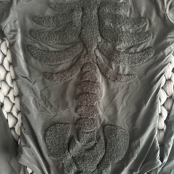 BuffBunny Skullpture Bodysuit - Picture 3 of 7